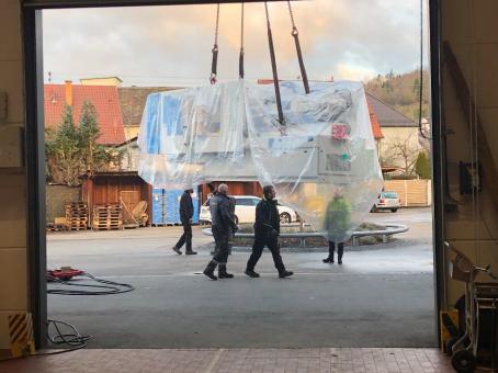 anlieferung neue Maschine 2021